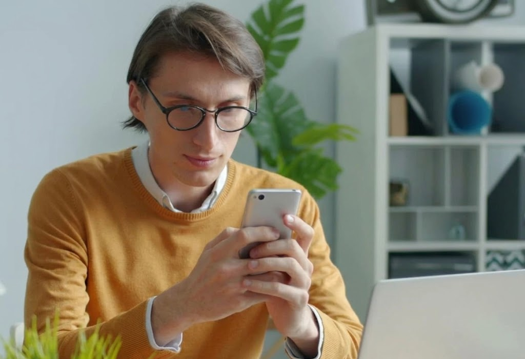 Assistent IA integrat amb el software de gestió de lloguer vacacional d’Icnea